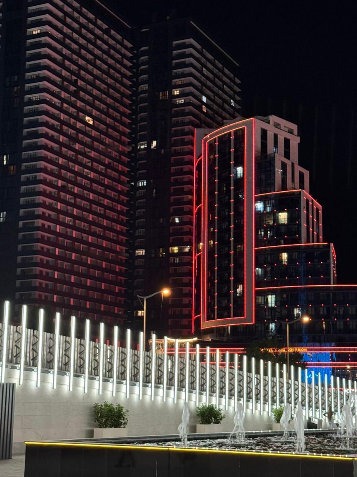 Moonlight Apart-Hotel Batoumi Extérieur photo