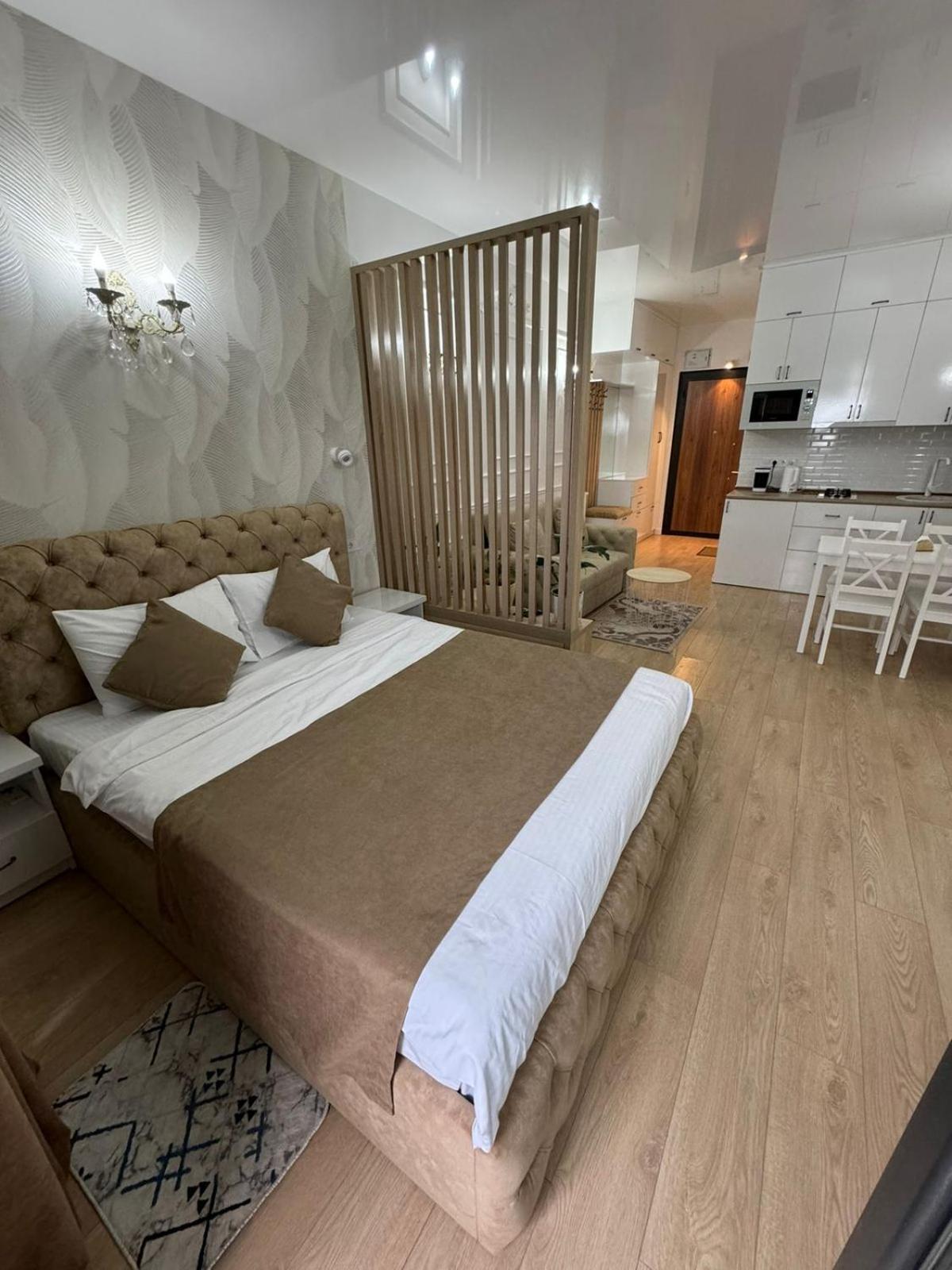 Moonlight Apart-Hotel Batoumi Extérieur photo